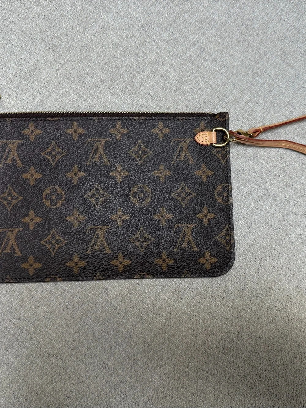 Louis Vuitton Neverfull Pochette